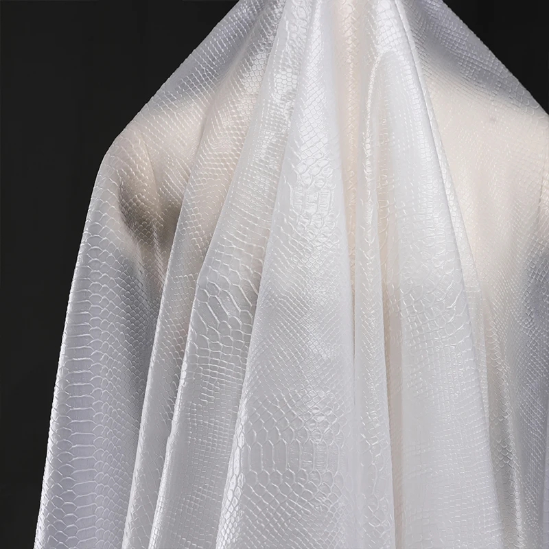 Tissu transparent TChancelier  - Textile And Sewing Supply avis et prix