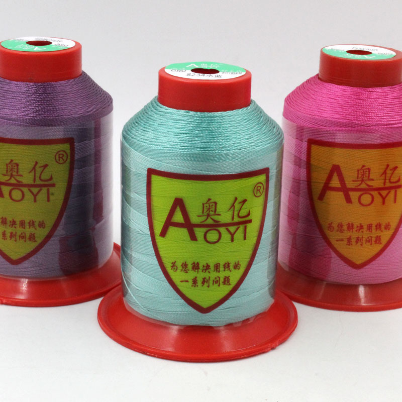 Fil de Machine à coudre collé  - Sewing Thread Production avis et prix