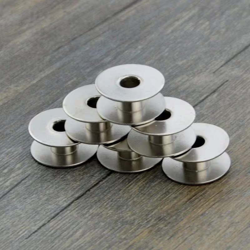 56 bobines de fil métalliques, - Sewing Thread Production avis et prix